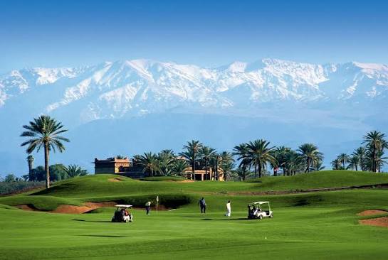 Golf course in Morocco framed by the Atlas Mountains — Marrakech region offers some of the world's most dramatic fairway backdrops